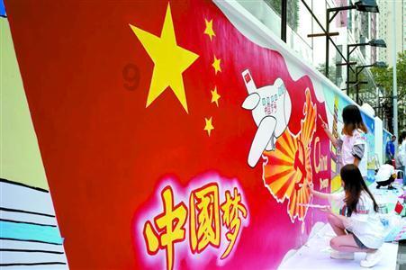 无袖挂脖衫搭配包臀裙，轻松拥有女神范儿，这么精致妩媚的穿搭你喜欢吗？游戏画面